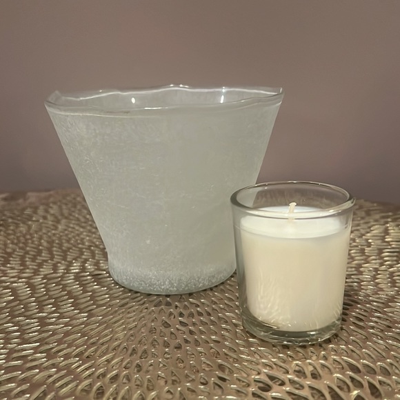 Pottery Barn Laguna Frosted White Candleholder - Picture 6 of 7